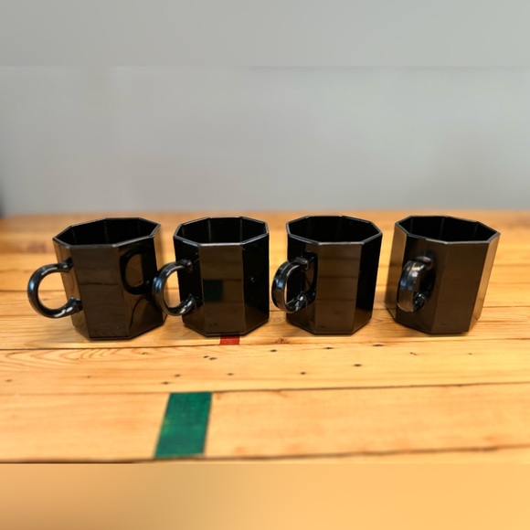 Vintage Black Glass Octime Octagon Coffee Mugs - Picture 3 of 9